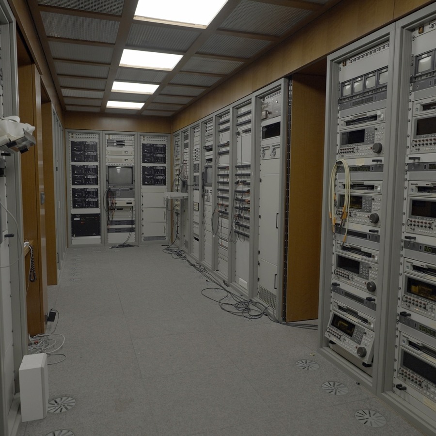 RACKS