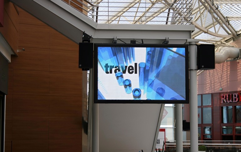 The Mall Athens Digital Signage System